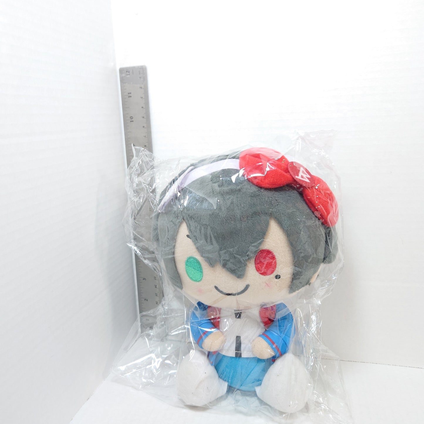 Ichiro Yamada Hypnosis Mic x Sanrio Plush Hello Kitty Ver