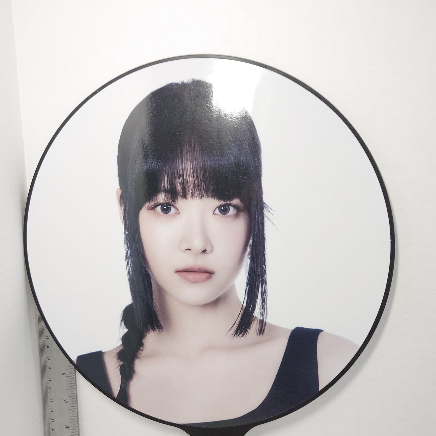 Hong Eunchae LE SSERAFIM Flame Rises in Japan Picket