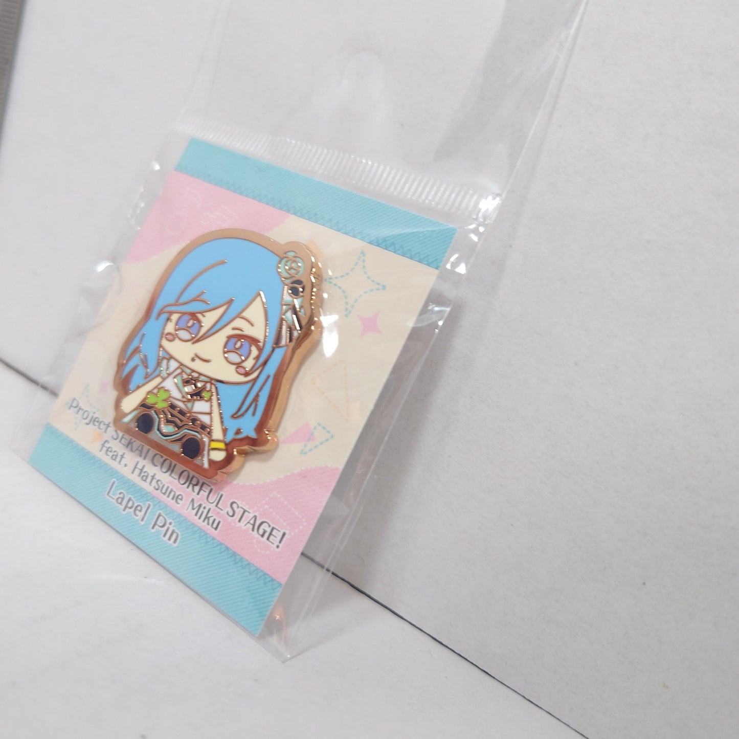 Shizuku Hinomori MORE MORE JUMP Project Sekai MySekai Lapel Pin