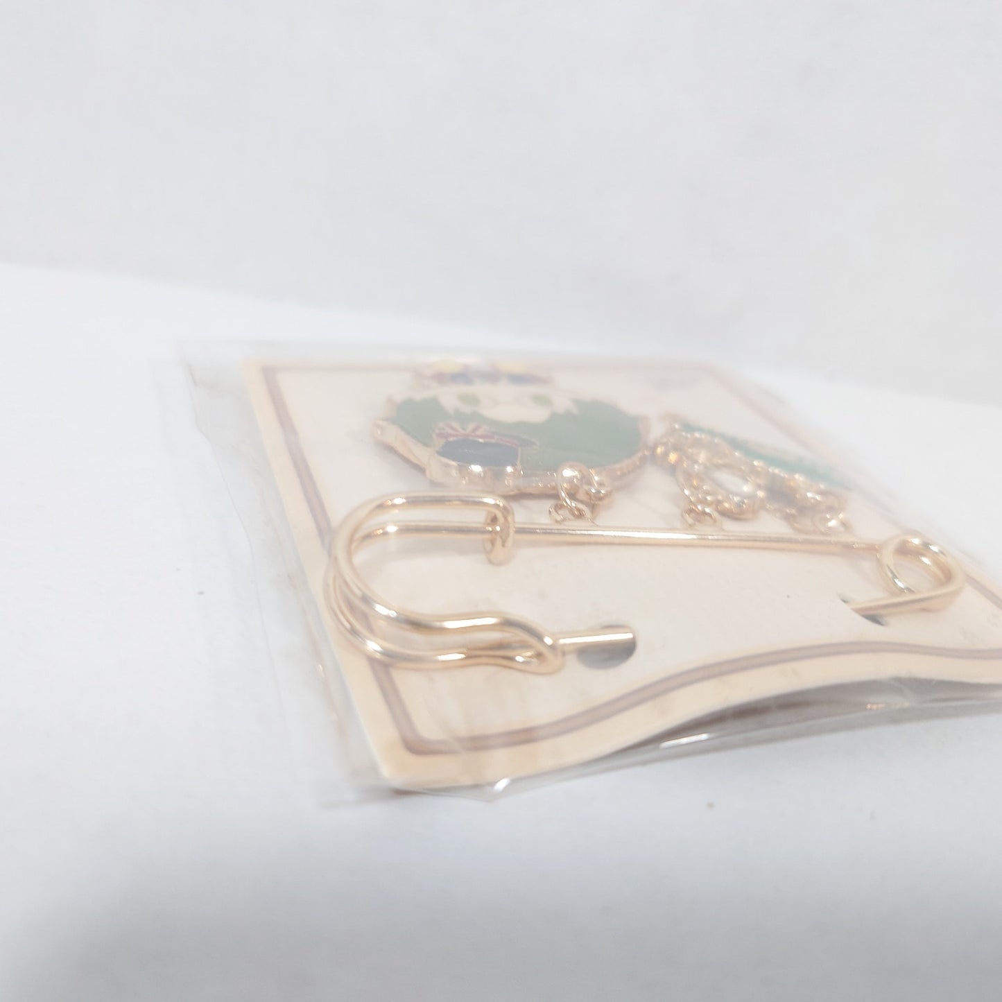 Keito Hasumi AKATSUKI Ensemble Stars CN Brooch Pin