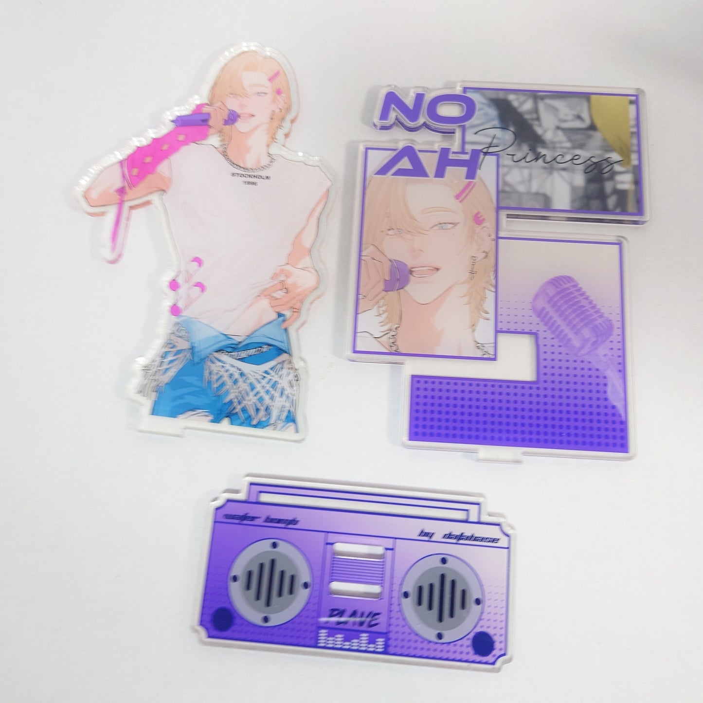 Noah PLAVE Acrylic Stand