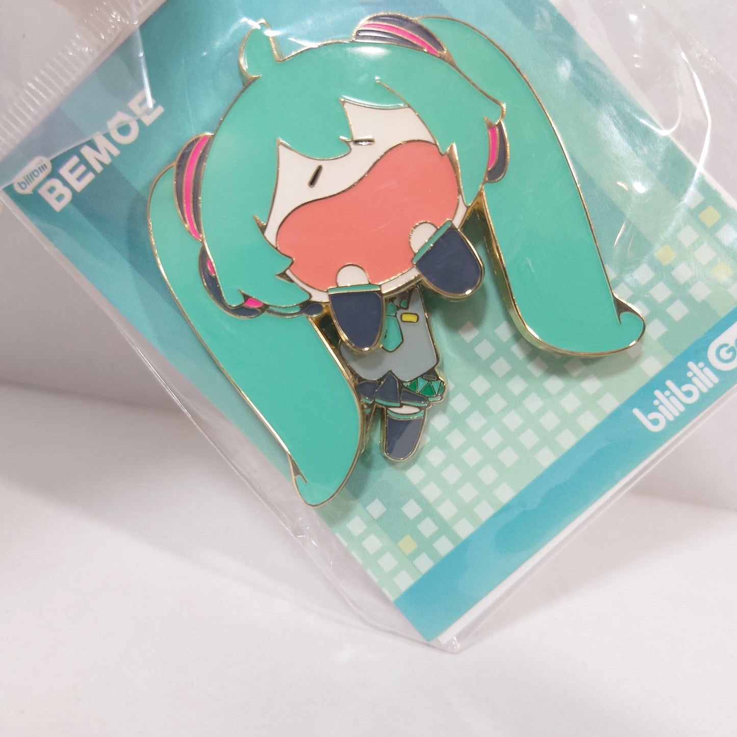 MIKU Hatsune Vocaloid CN Bomoe Collab Pin