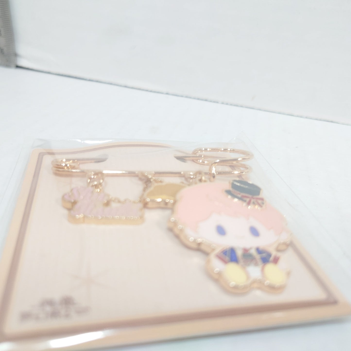 Shu Itsuki Valkyrie Ensemble Stars CN Brooch Pin