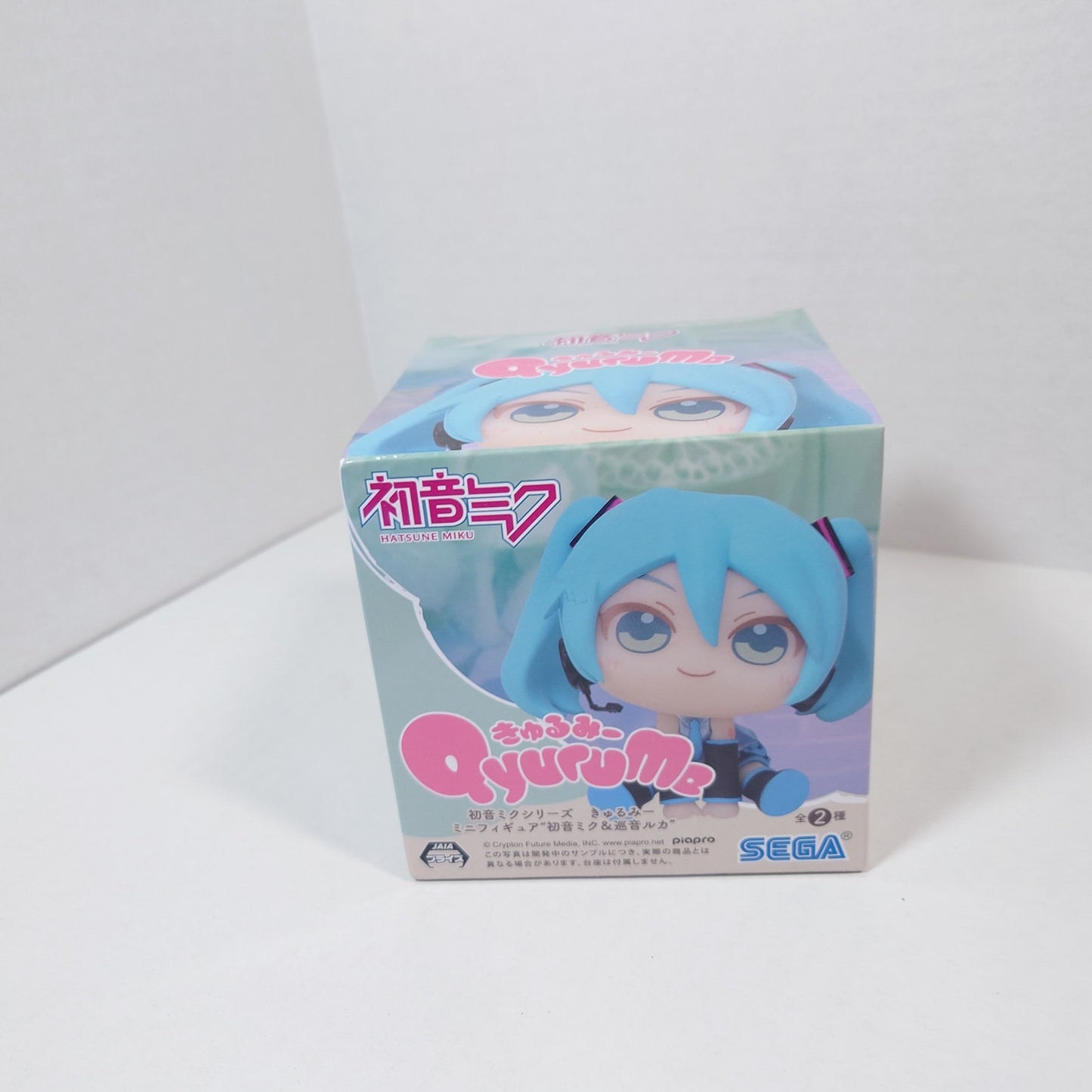 MIKU HATSUNE VOCALOID Qyurume Mini Figurine
