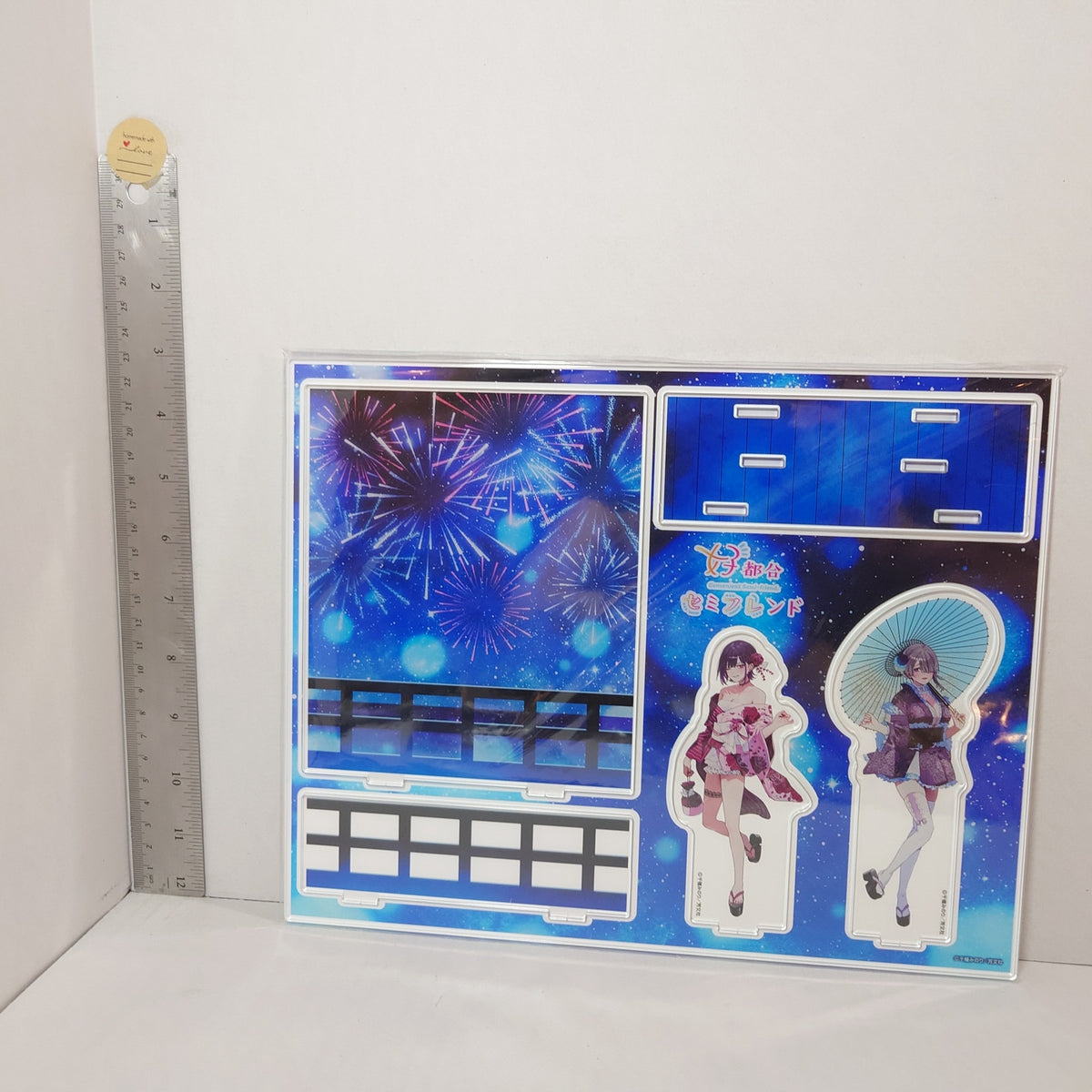 Ruka Convenient Semi-Friend Diorama Acrylic Stand