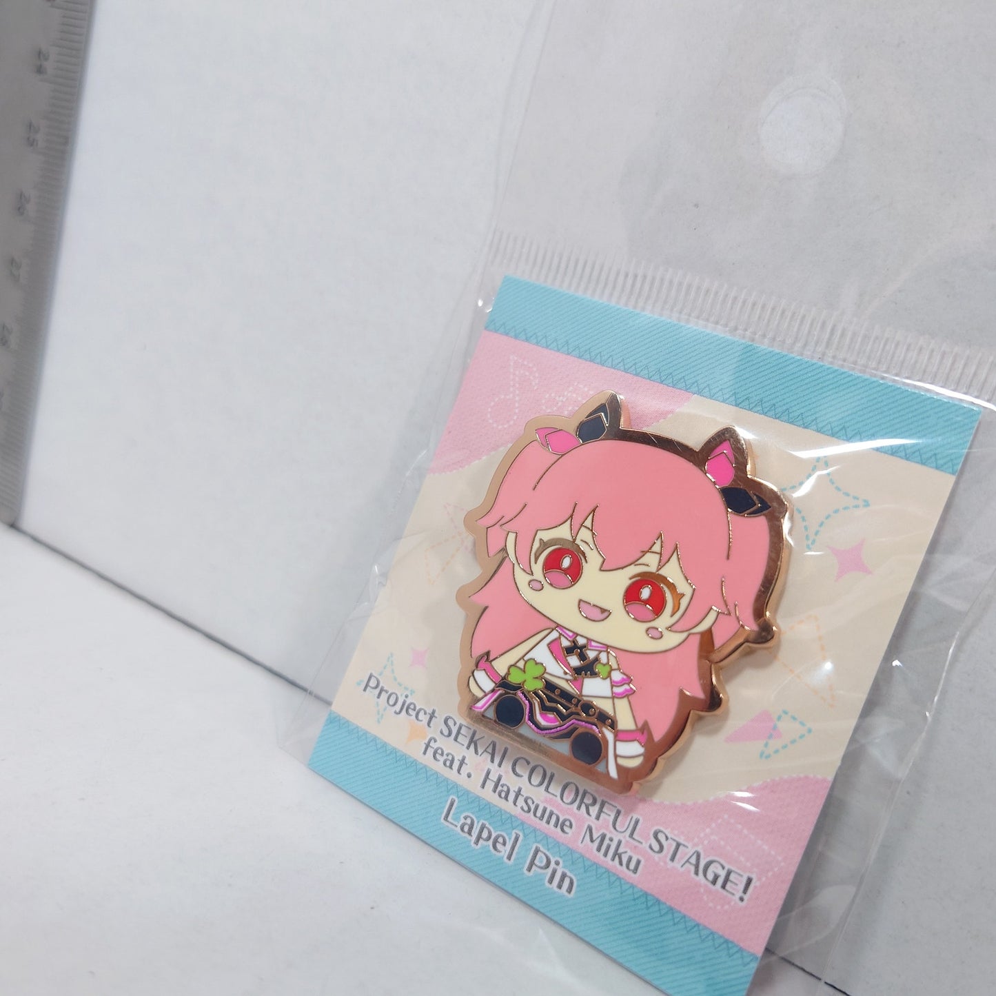 Airi Momoi MORE MORE JUMP Project Sekai MySekai Lapel Pin