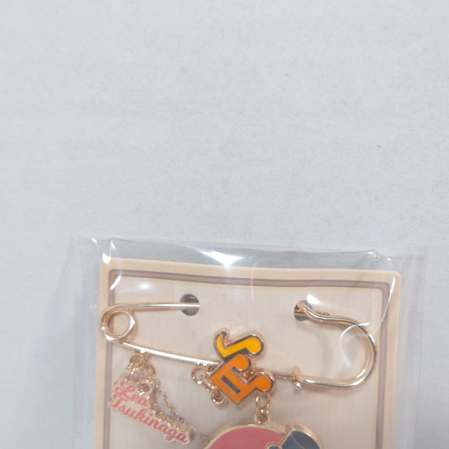 Leo Tsukinaga Knights Ensemble Stars CN Brooch Pin