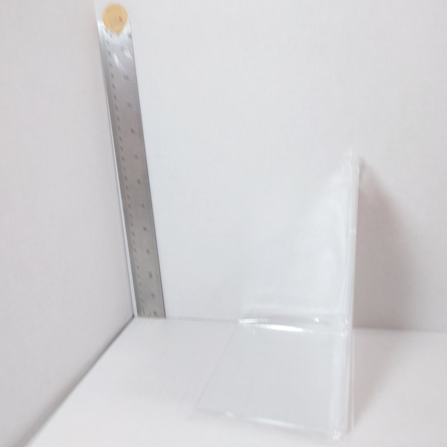 Qifrey Witch Hat Atelier Acrylic Bookend Stand