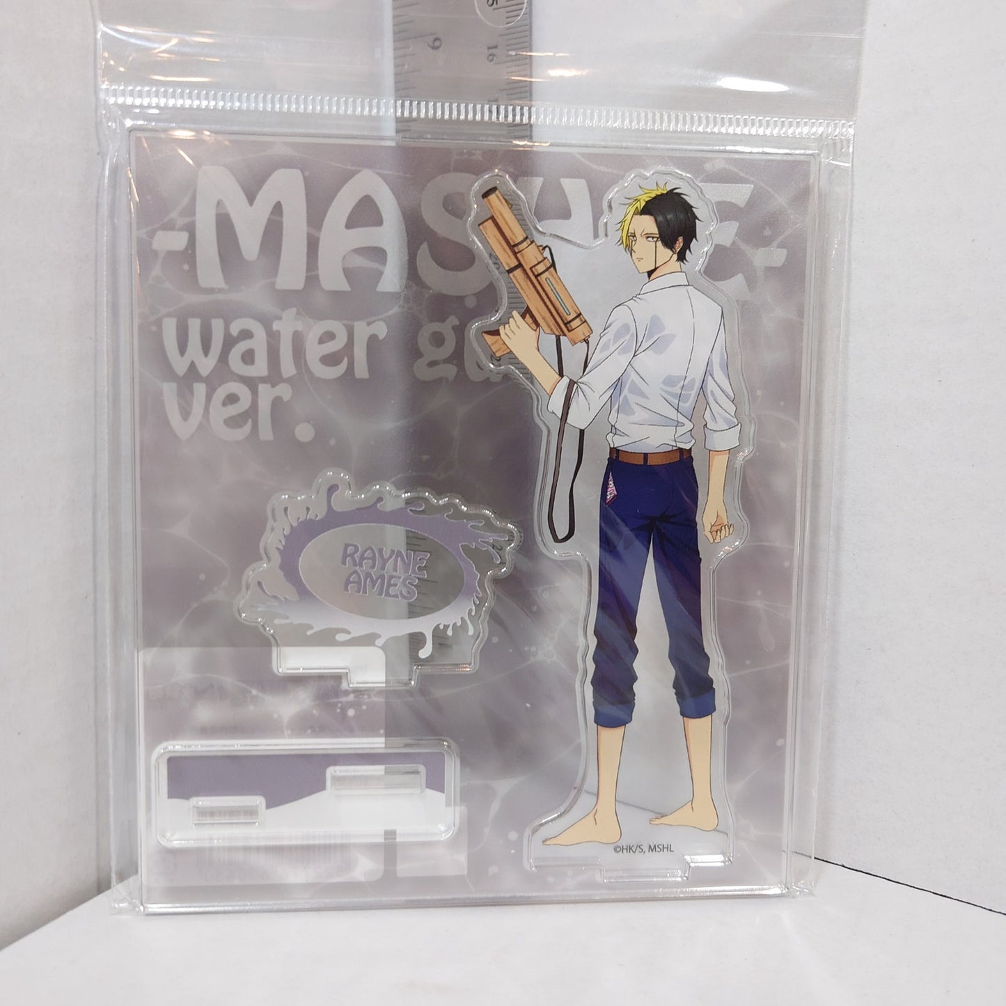 Rayne Ames Mashle Acrylic Stand