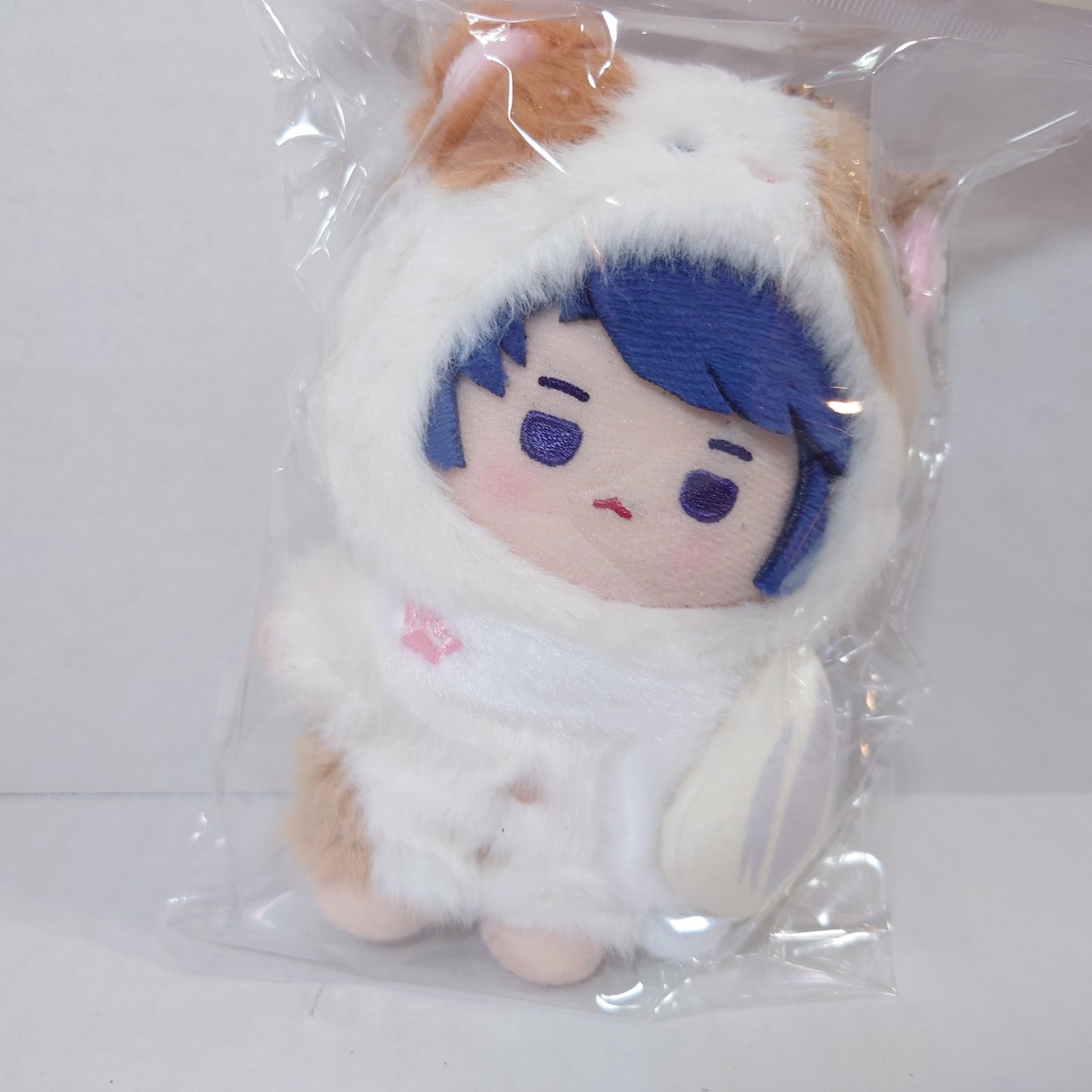 Zeyan Li (Victor) Mr Love: Queen's Choice Lovely Dovey Plush