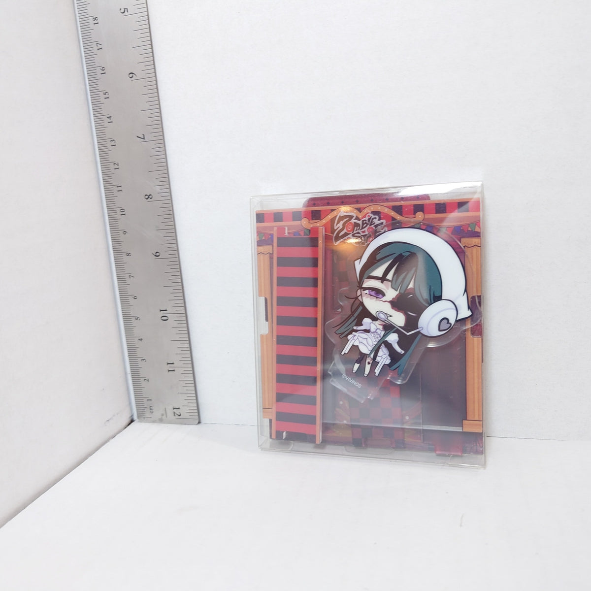 Sua Alien Stage Fading Youth Acrylic Scene Stand
