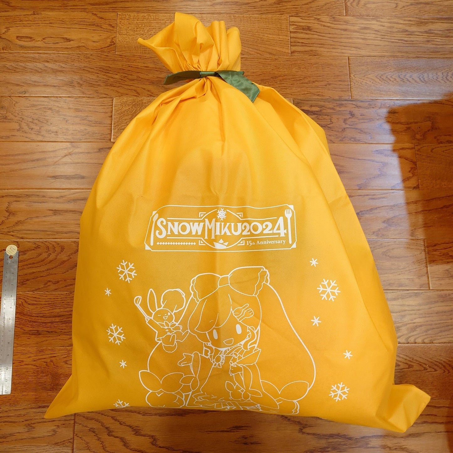 MIKU HATSUNE VOCALOID Fuwapuchi Christmas Present Bag