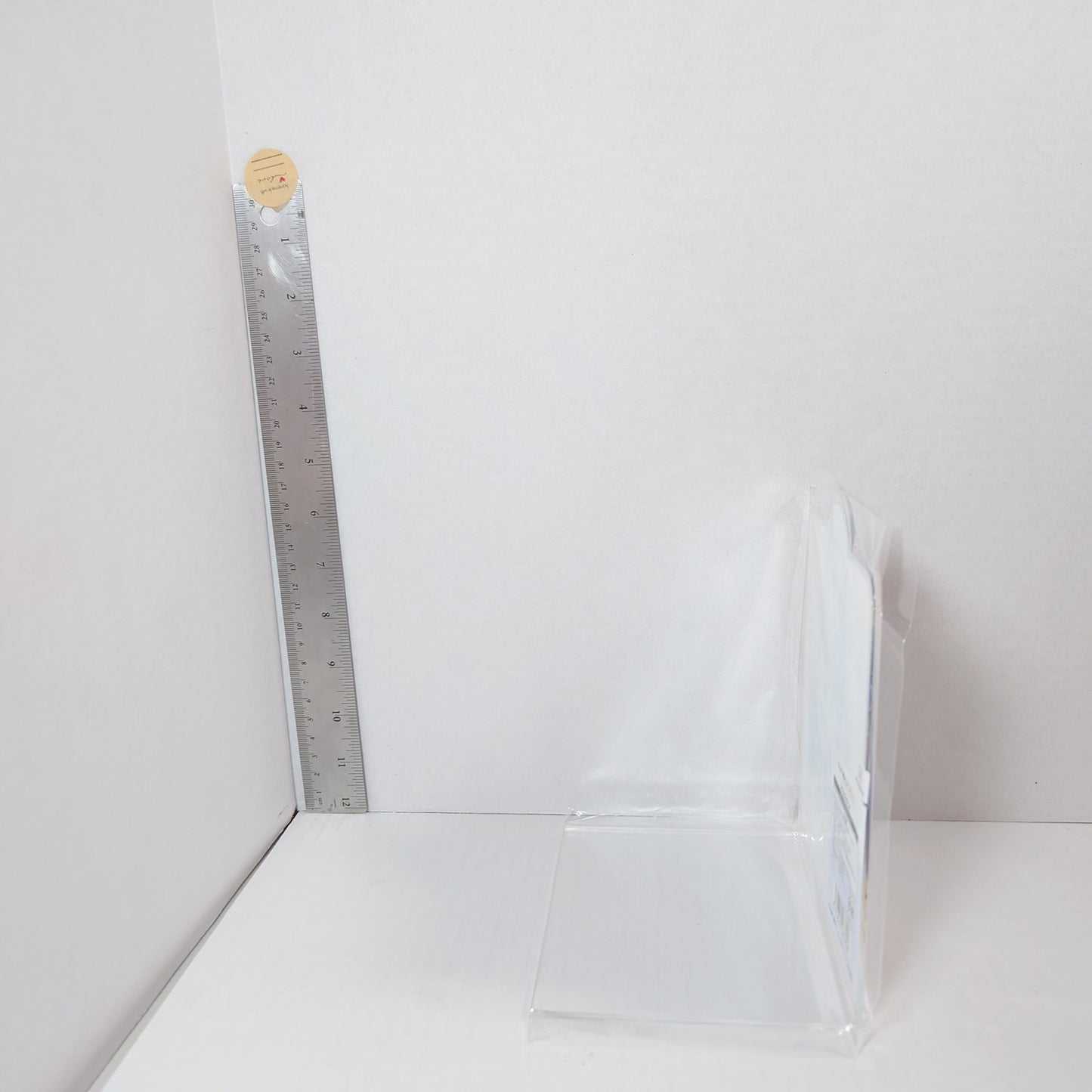 Richeh Witch Hat Atelier Acrylic Bookend Stand