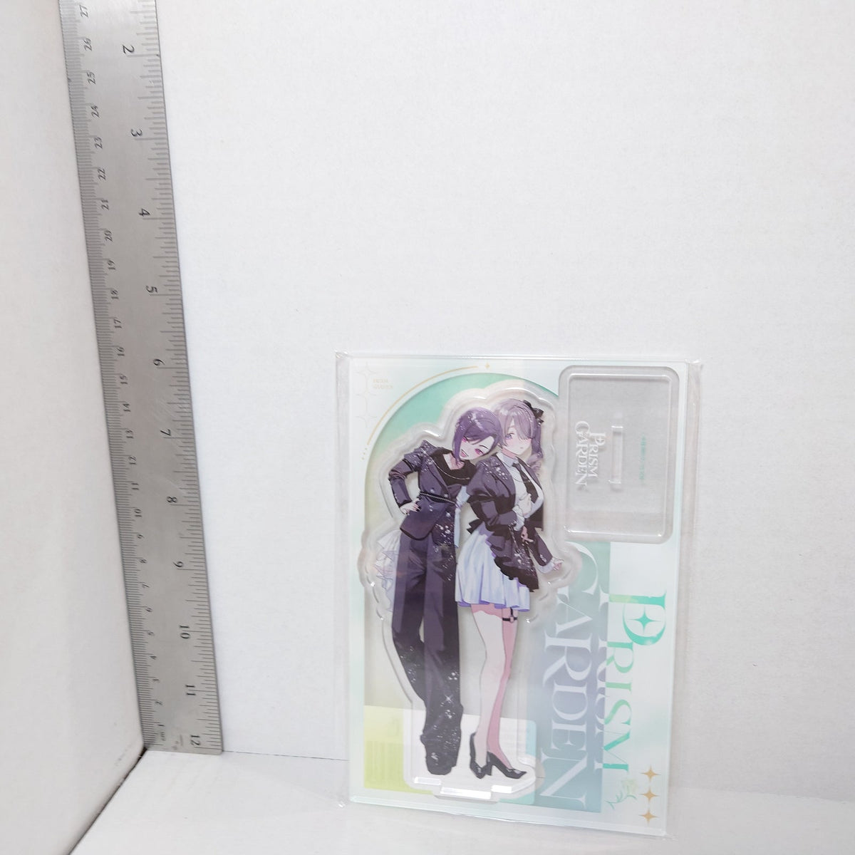 Convenient Semi-Friend Prism Garden Acrylic Stand