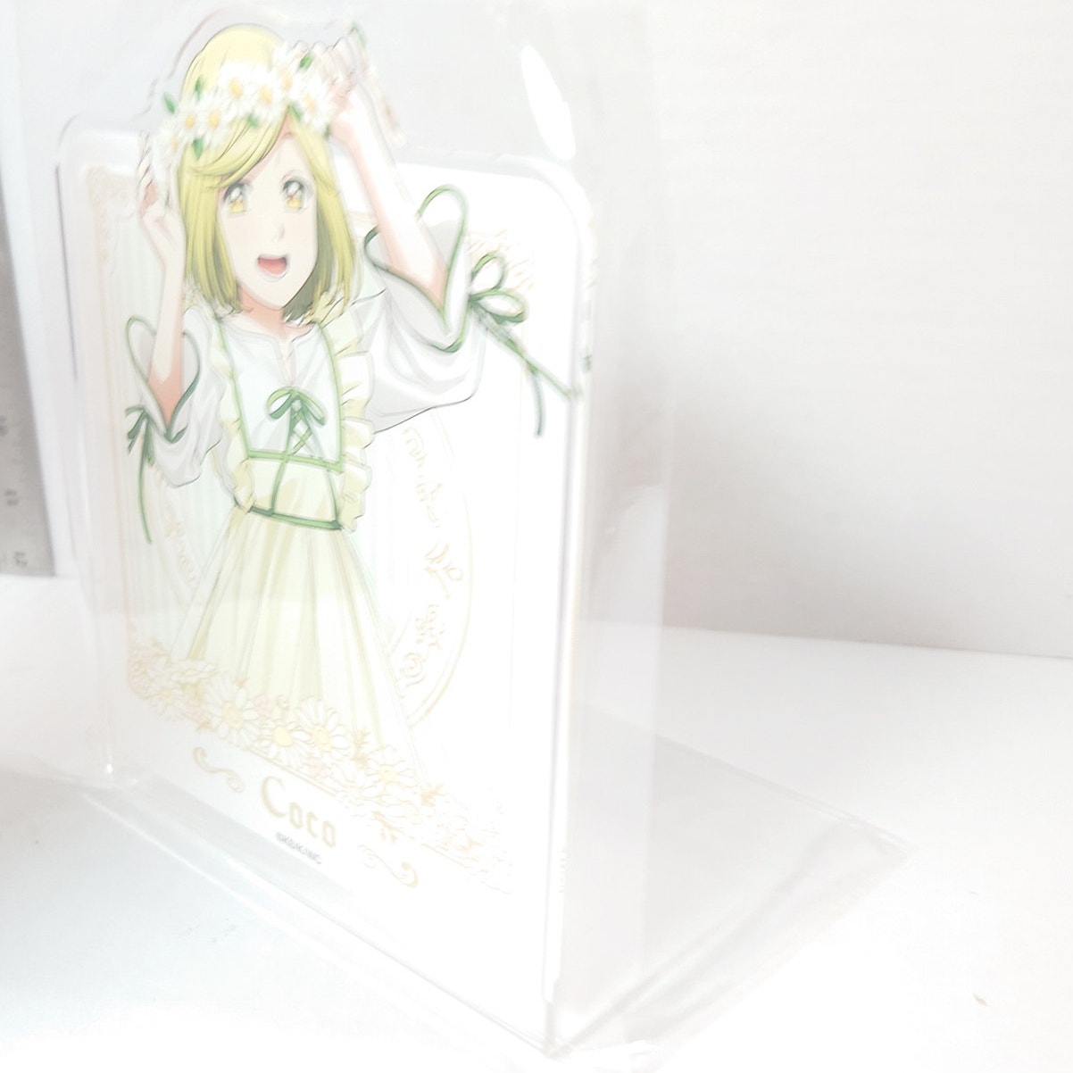 Coco Witch Hat Atelier Acrylic Bookend Stand