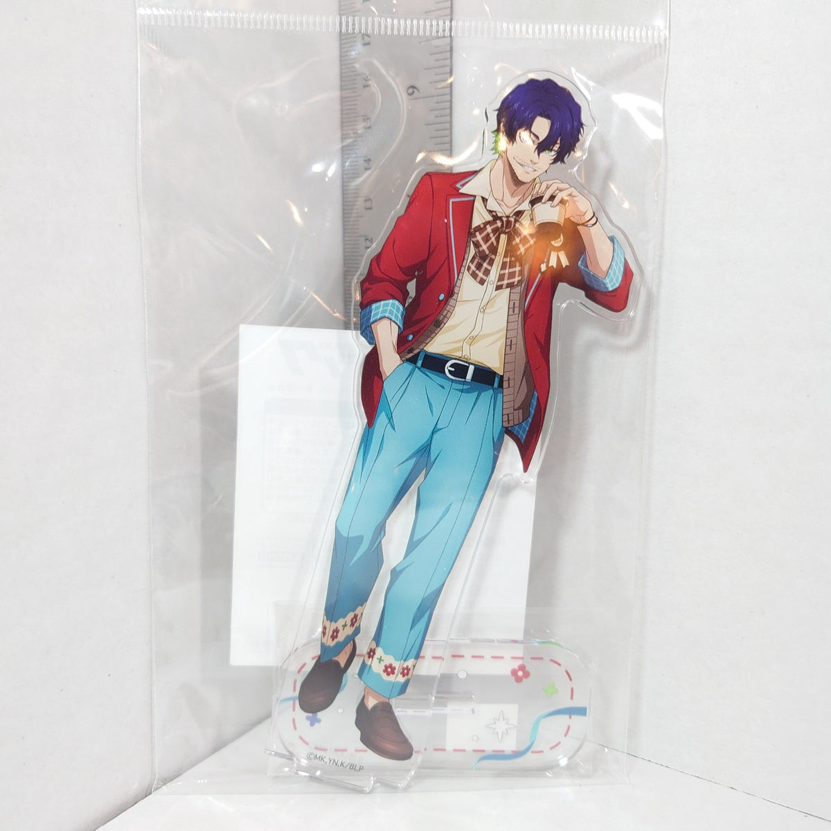 Aiku Oliver Blue Lock Acrylic Stand