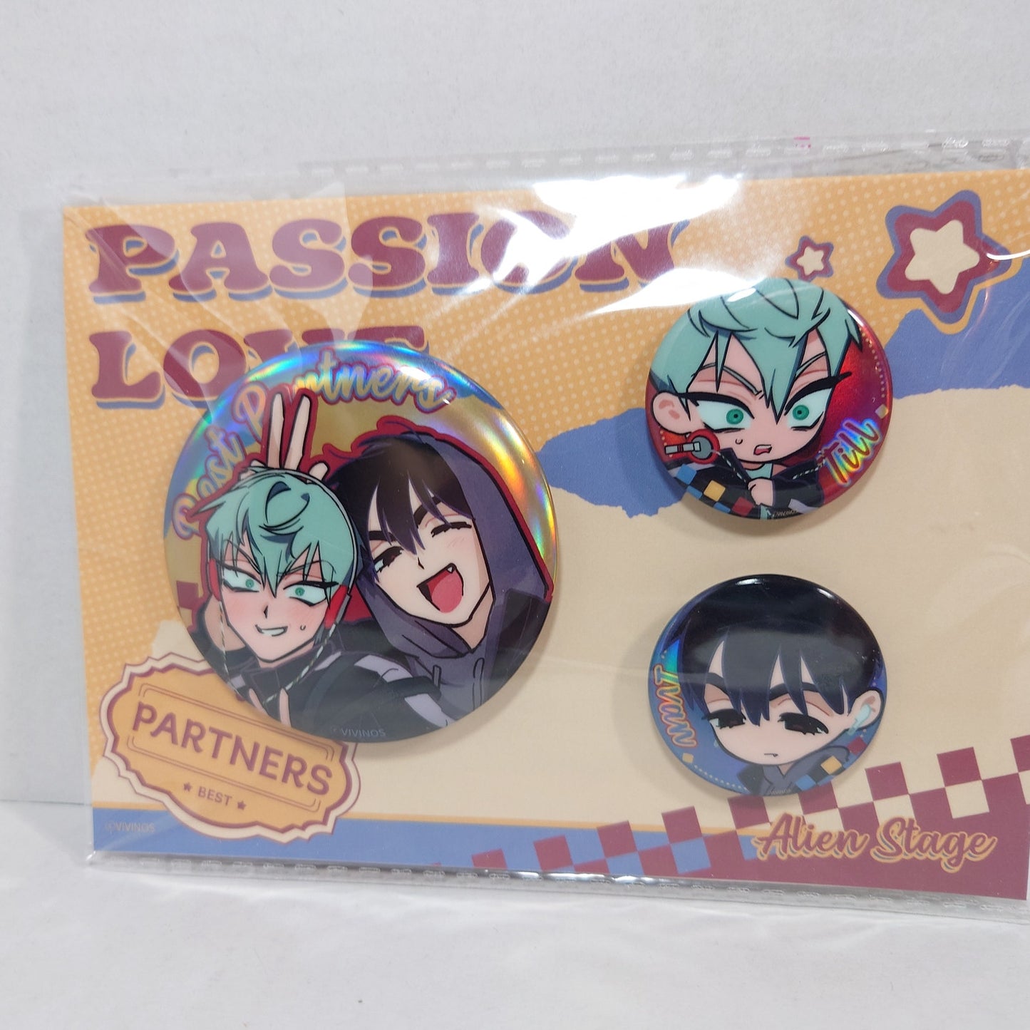 Ivan & Till Alien Stage Passion Love Pin Set