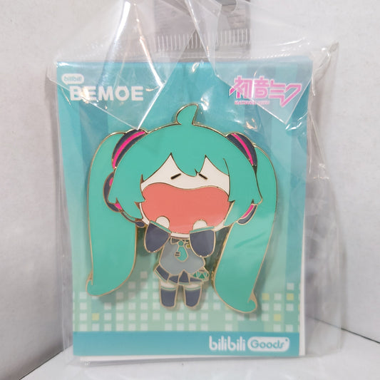 MIKU Hatsune Vocaloid CN Bomoe Collab Pin