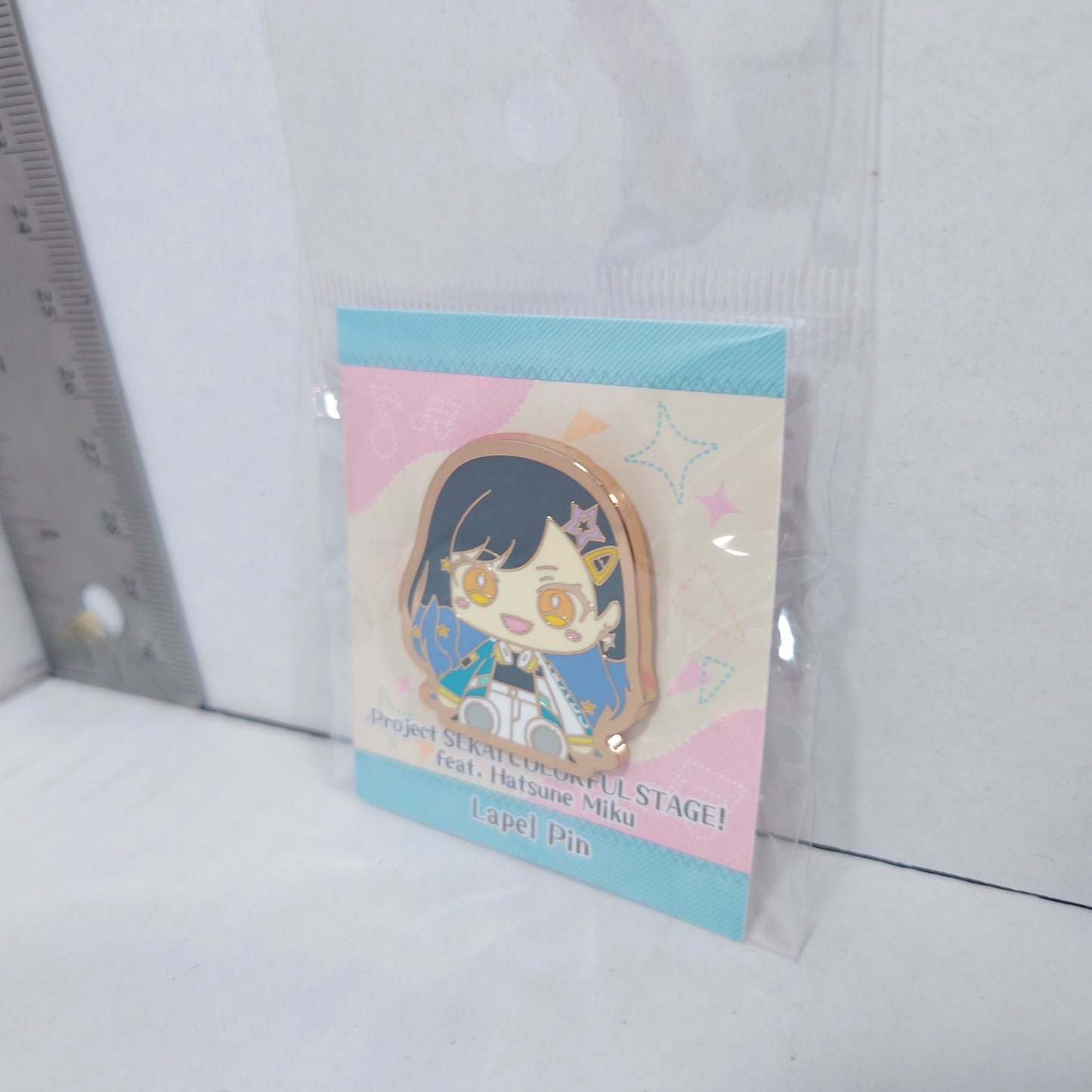 An Shiraishi Vivid Bad Squad Project Sekai MySekai Lapel Pin