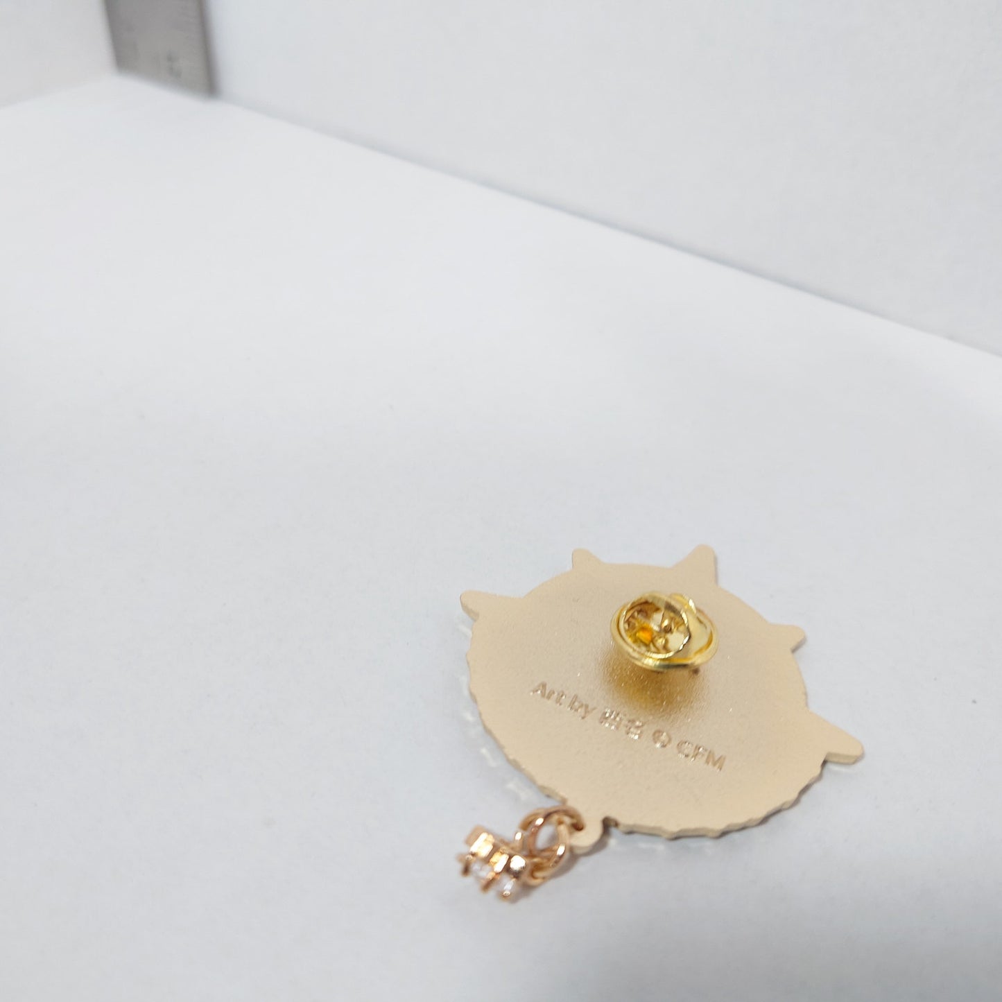 LUKA Vocaloid Bilibili Lucky Draw Pin