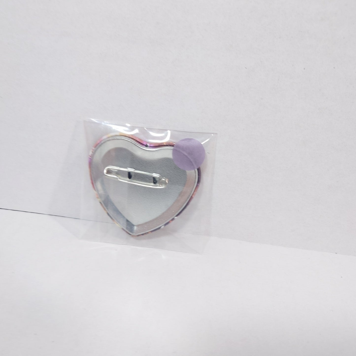 Madara Mikejima Ensemble Stars Badge Pin