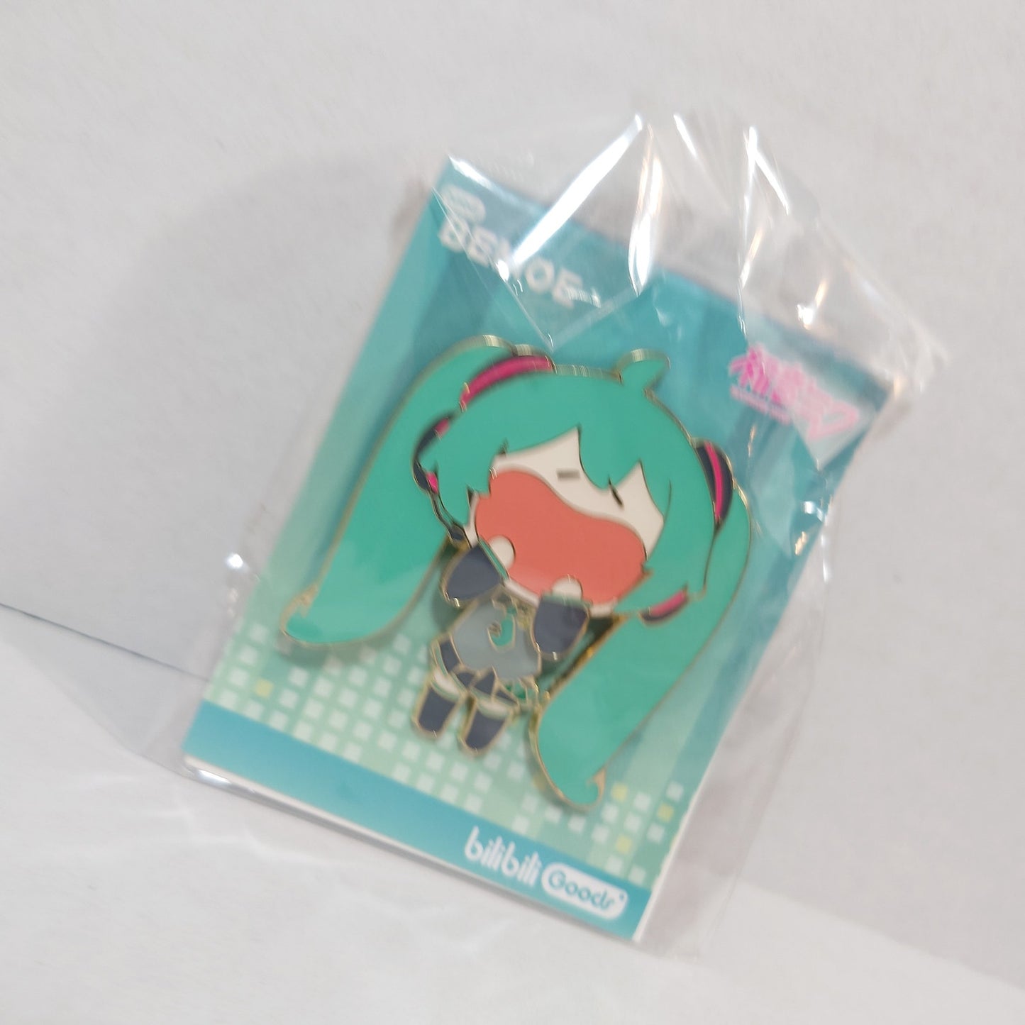 MIKU Hatsune Vocaloid CN Bomoe Collab Pin