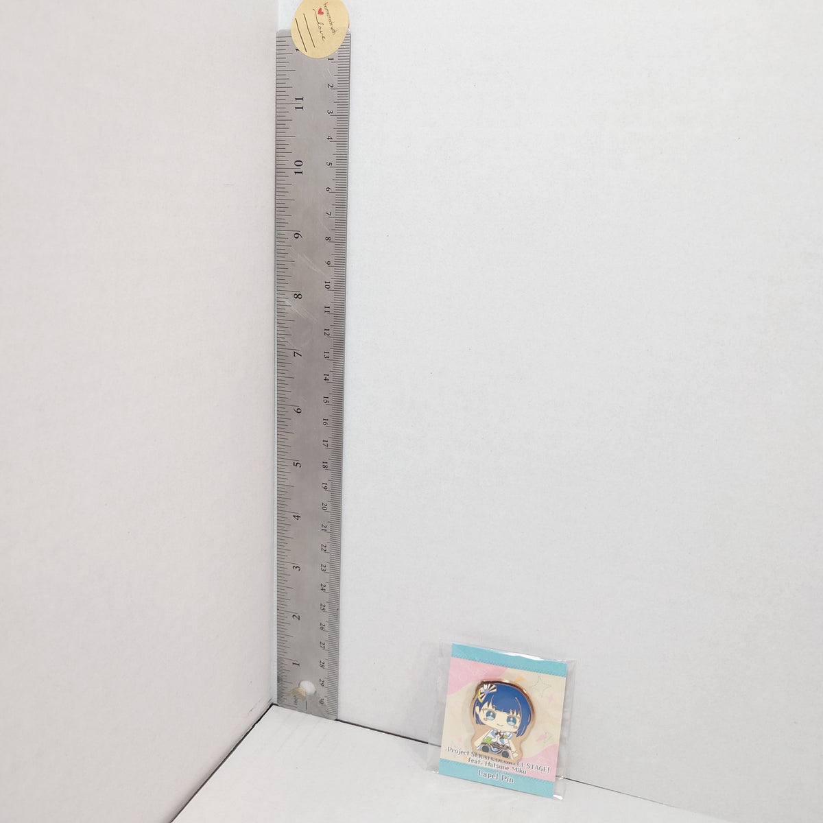 Haruka Kiritani MORE MORE JUMP Project Sekai MySekai Lapel Pin