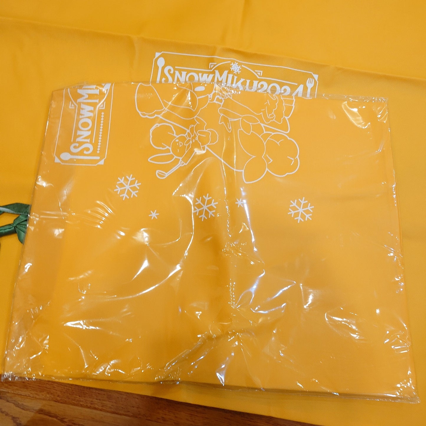 MIKU HATSUNE VOCALOID Fuwapuchi Christmas Present Bag