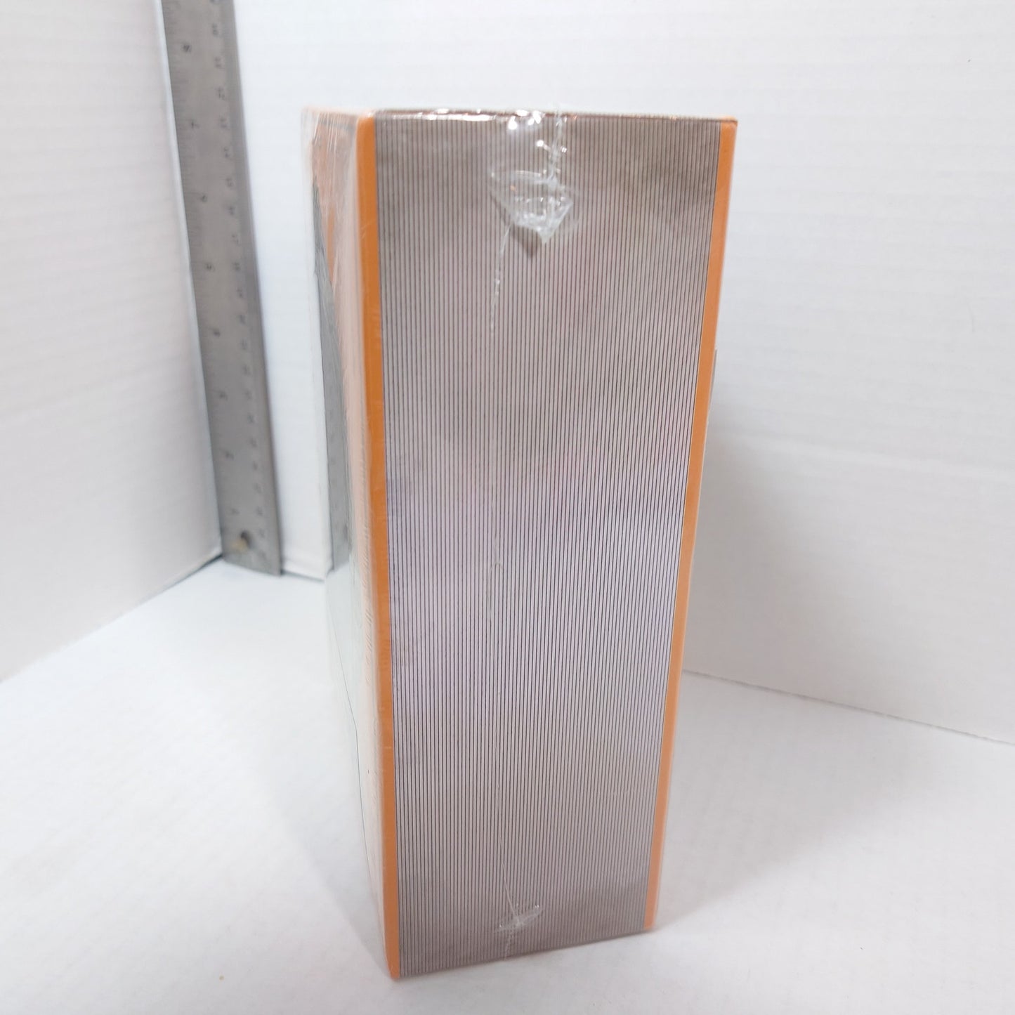 Leona Kingscholar Twisted Wonderland Plush & Booklet