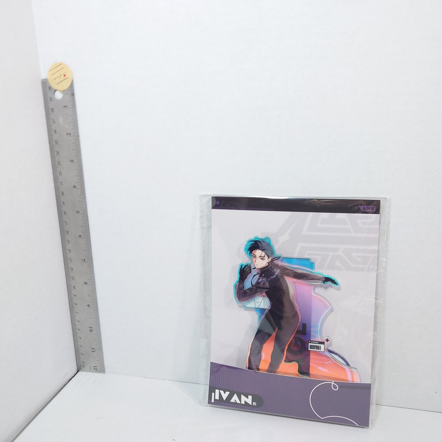 Ivan Alien Stage Passion Love Acrylic Stand