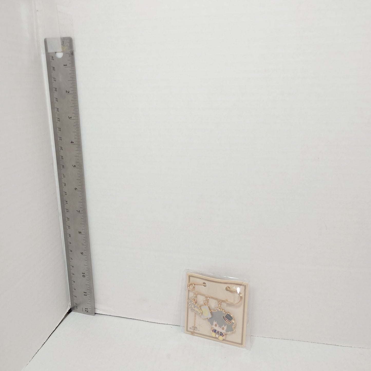 Oogami Koga UNDEAD Ensemble Stars CN Brooch Pin