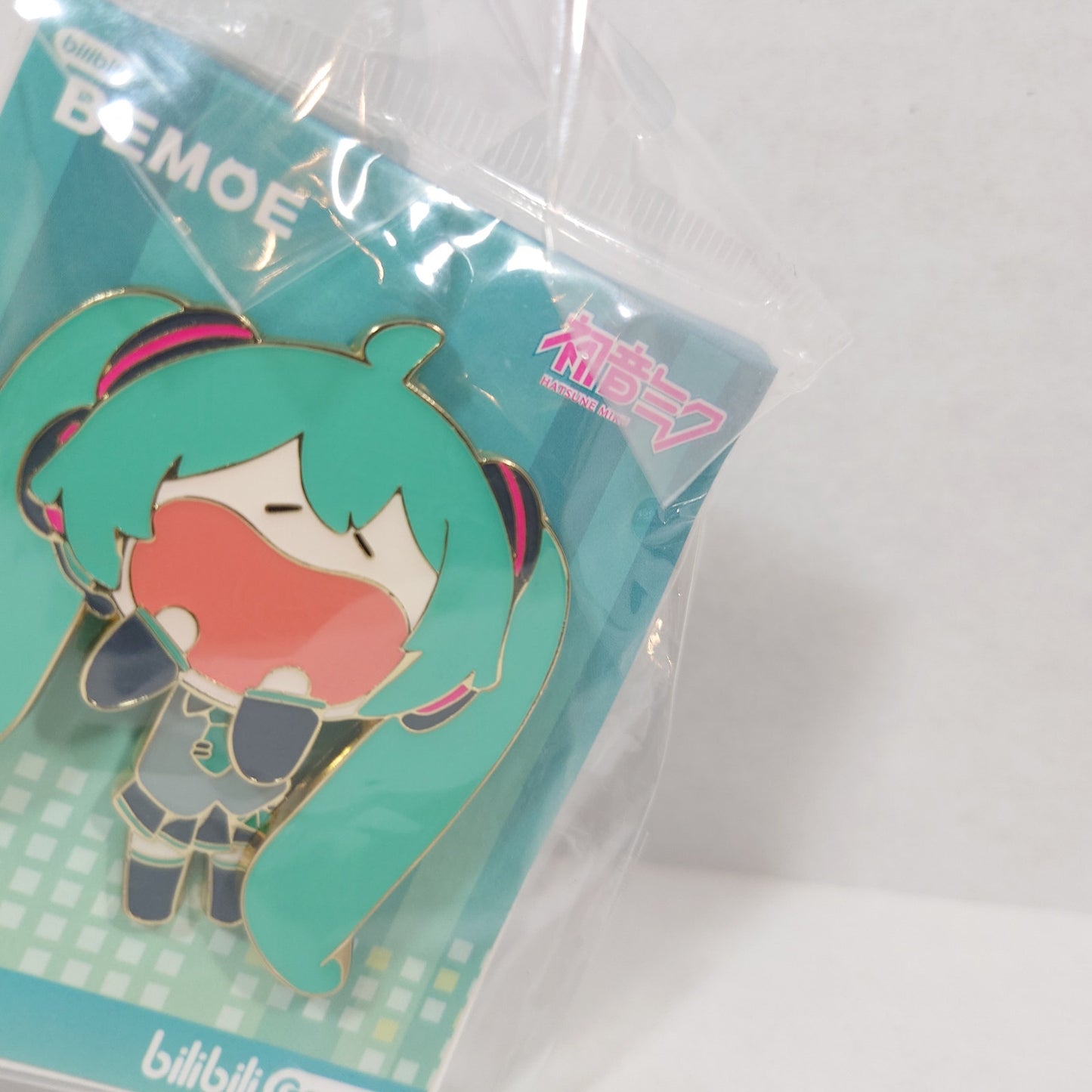 MIKU Hatsune Vocaloid CN Bomoe Collab Pin