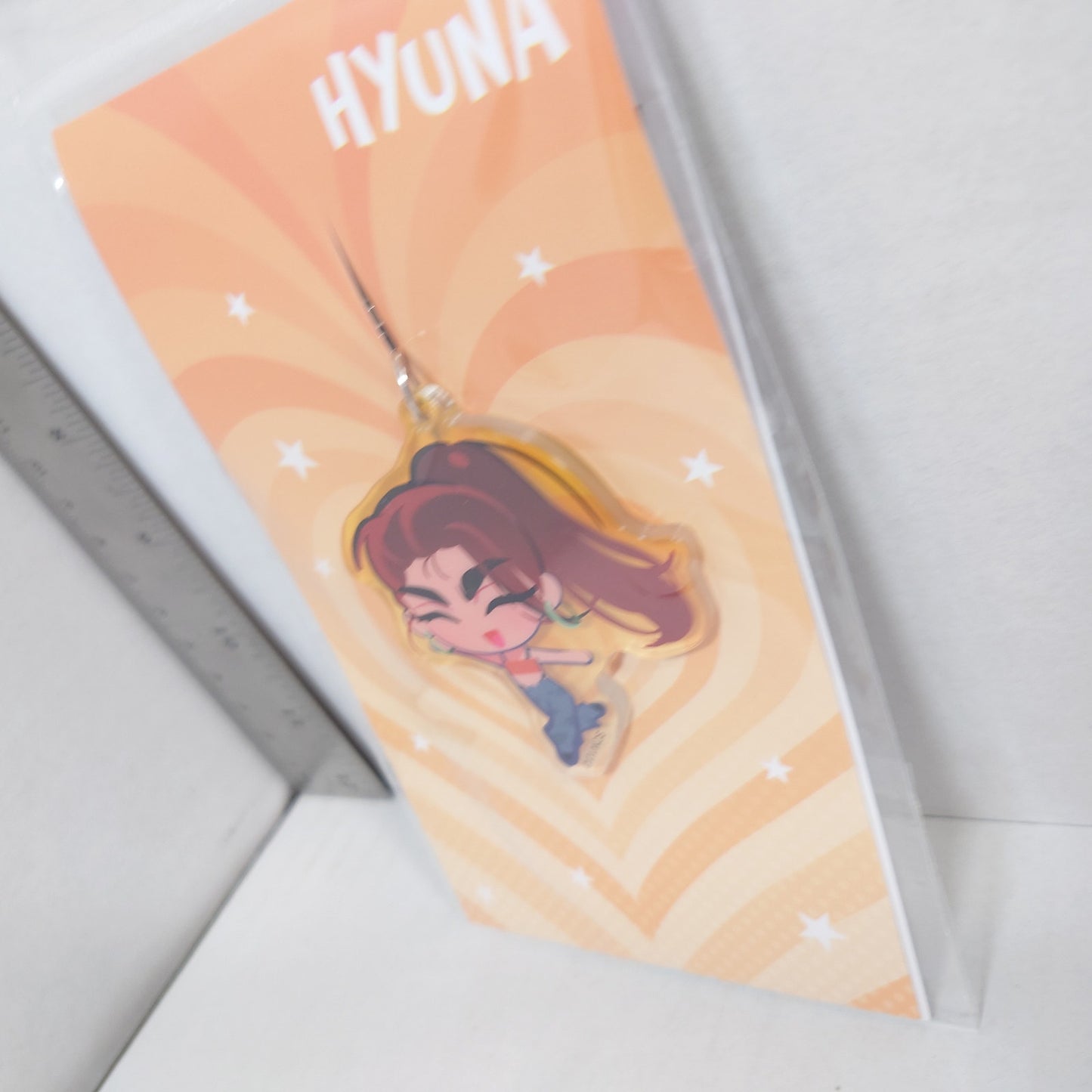 Hyuna Alien Stage Find your Plus One! Acrylic Keychain