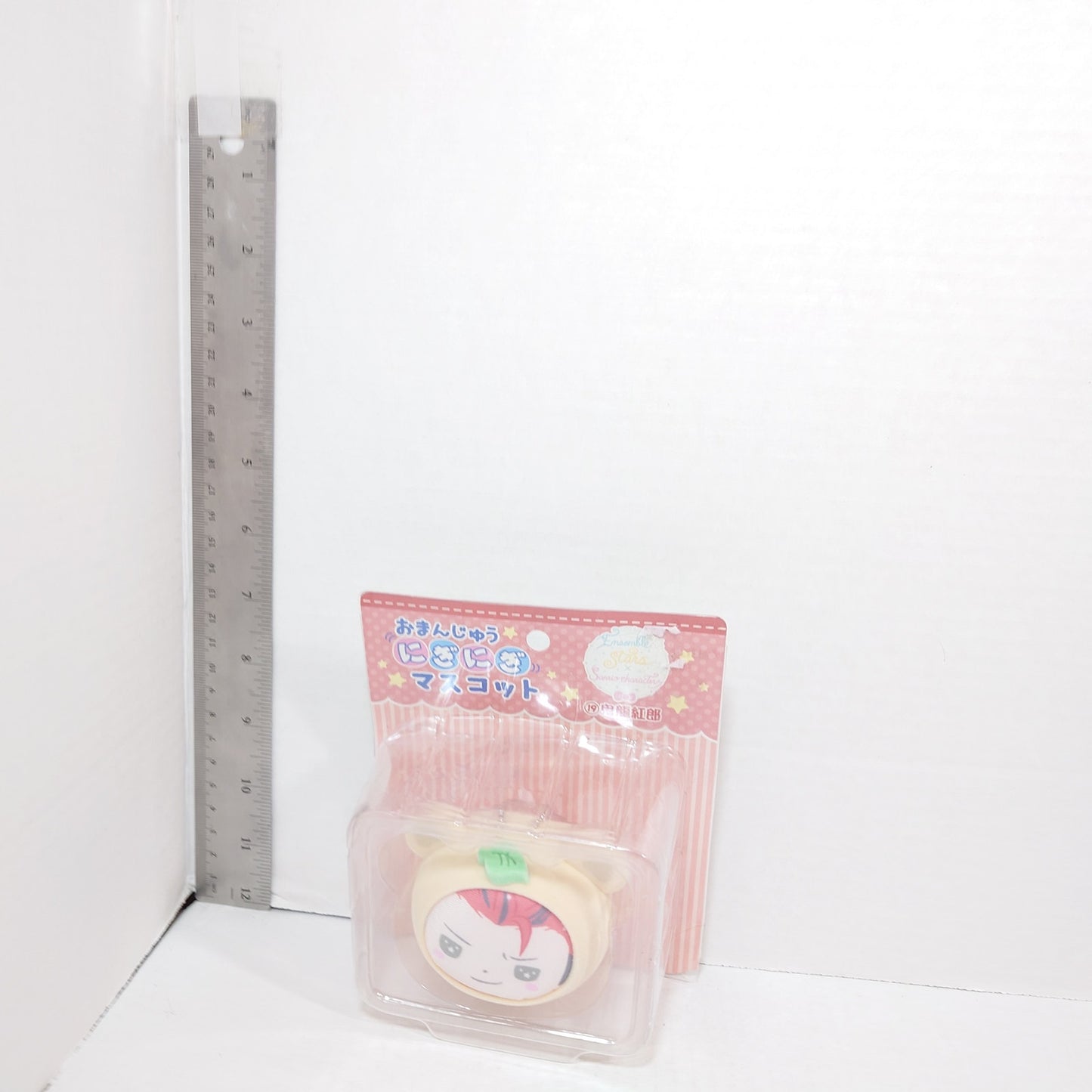 Kuro Kiryu AKATSUKI  Ensemble Stars x Sanrio Omanjuu Plush