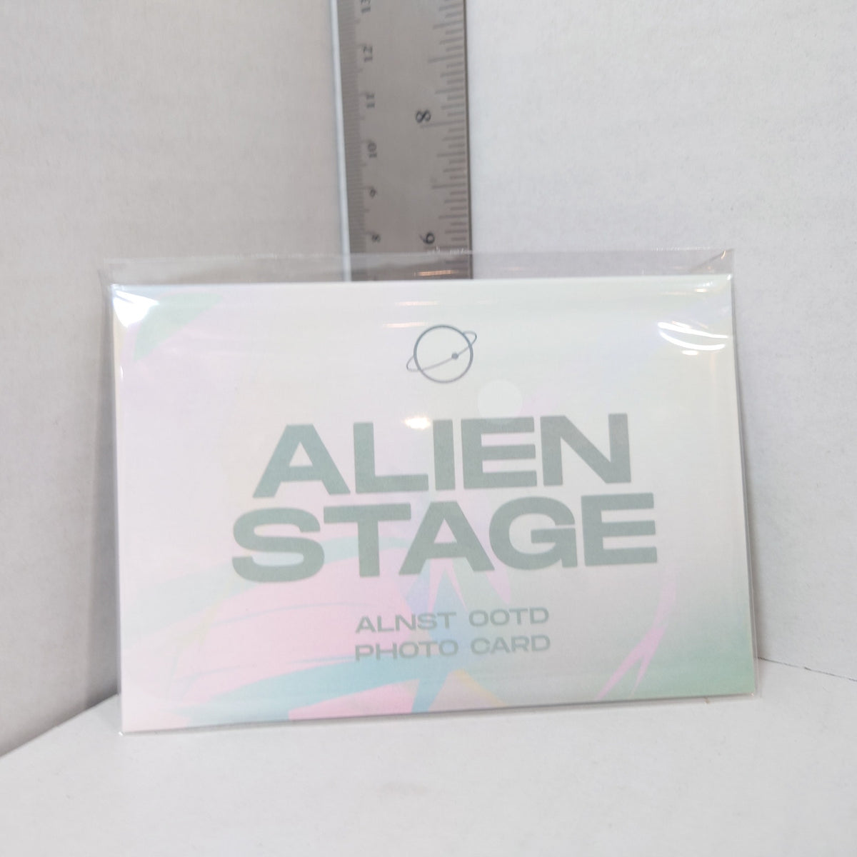 Alien Stage OOTD Photocard Set