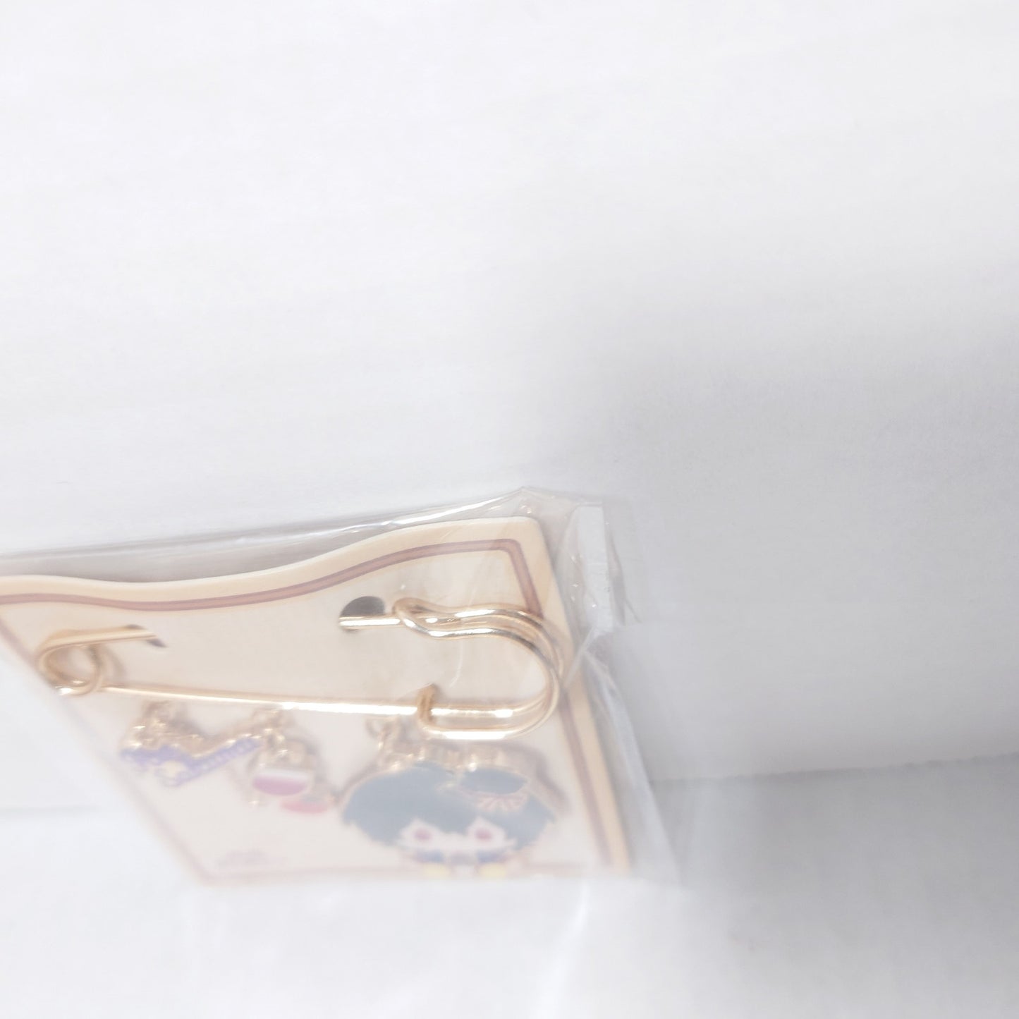 Rei Sakuma UNDEAD Ensemble Stars CN Brooch Pin